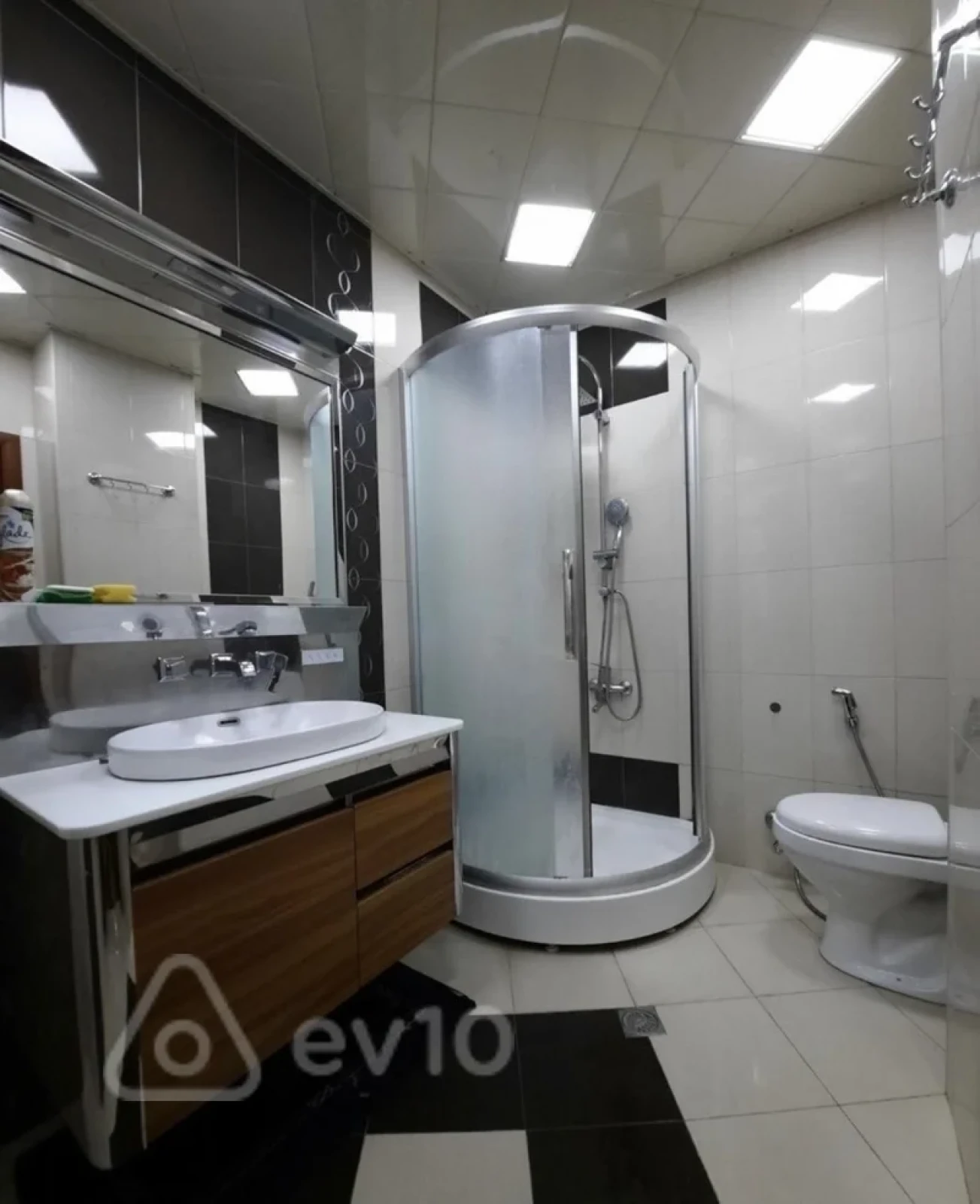 Kirayə verilir 2 otaqlı yeni tikili 90 m²