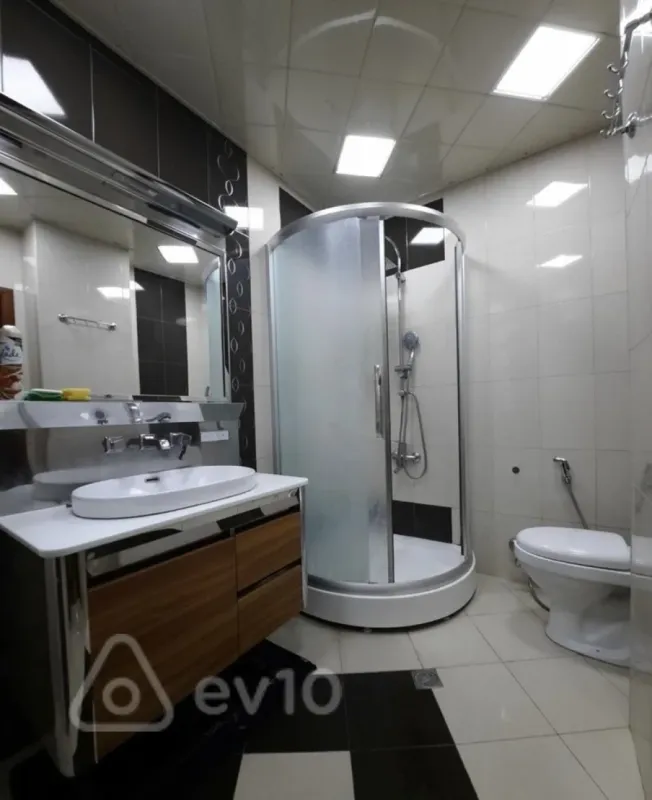 Kirayə verilir 2 otaqlı yeni tikili 90 m²