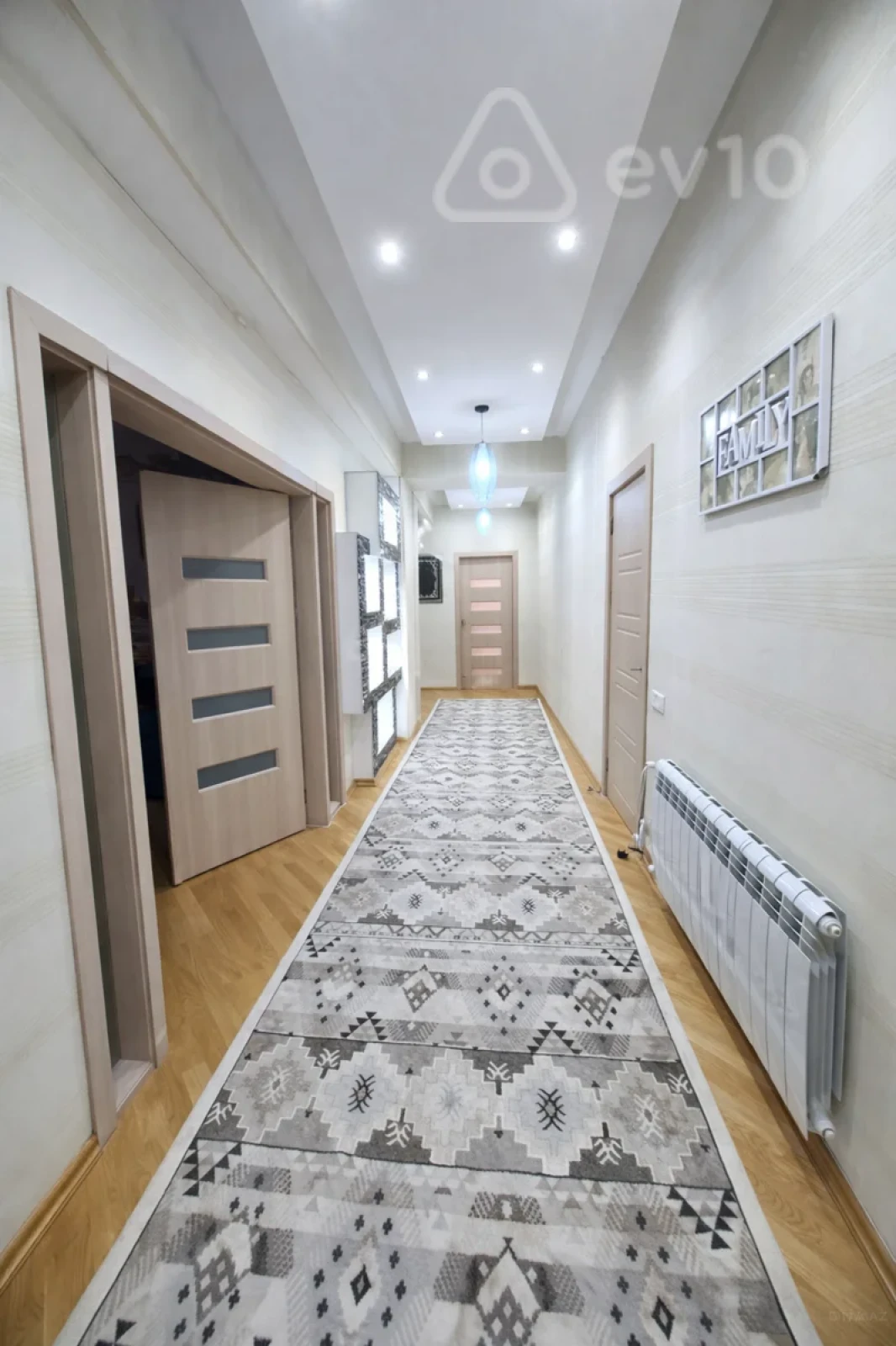 Kirayə verilir 3 otaqlı yeni tikili 130 m²