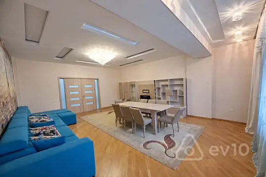 Kirayə verilir 3 otaqlı yeni tikili 130 m²