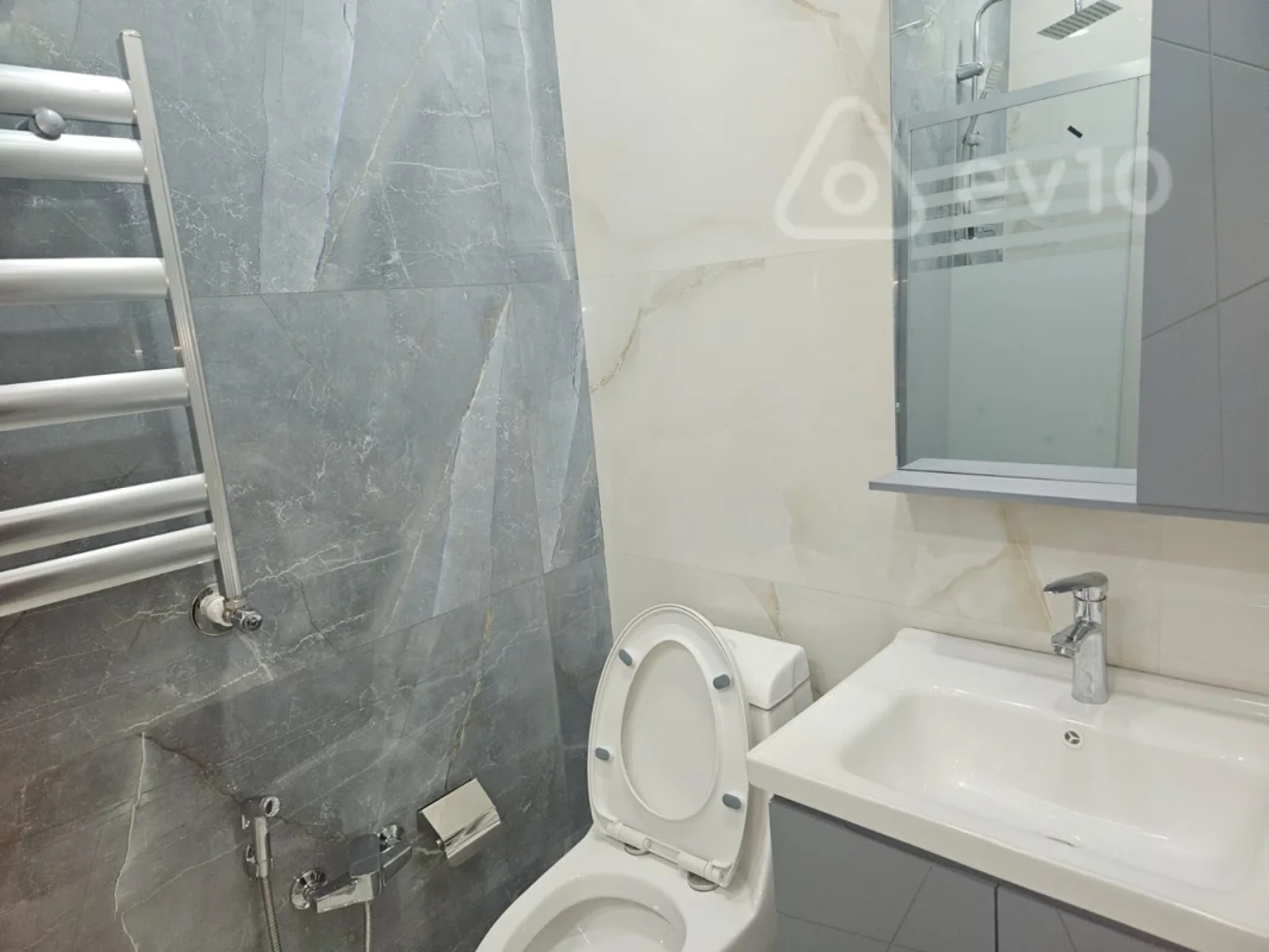 Kirayə verilir 3 otaqlı yeni tikili 70 m²