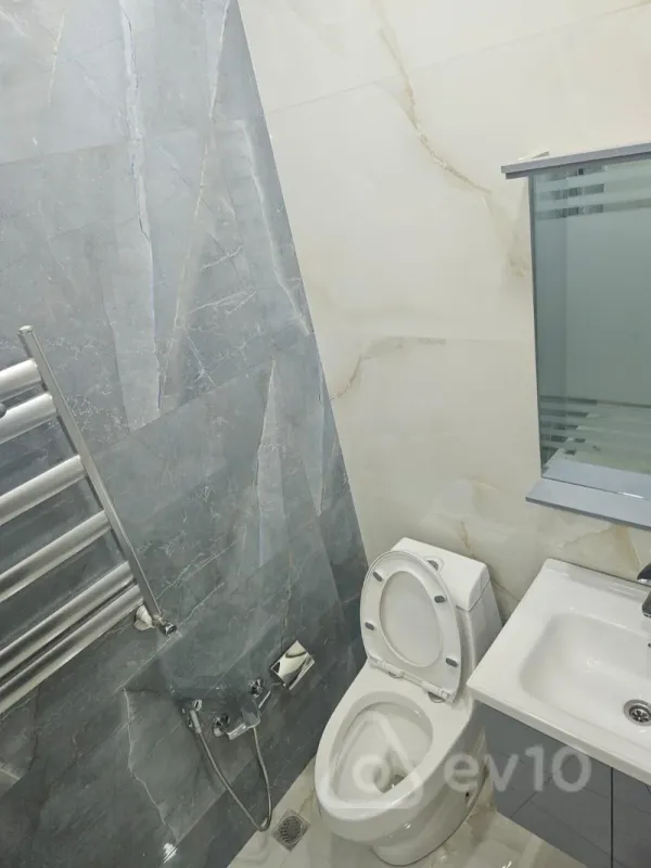 Kirayə verilir 3 otaqlı yeni tikili 70 m²