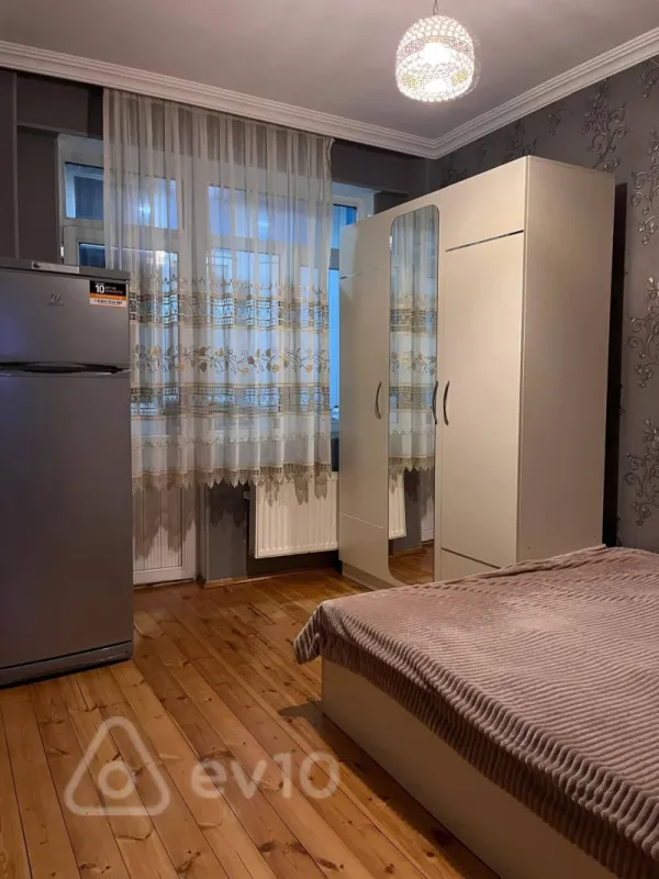 Kirayə verilir 2 otaqlı yeni tikili 50 m²