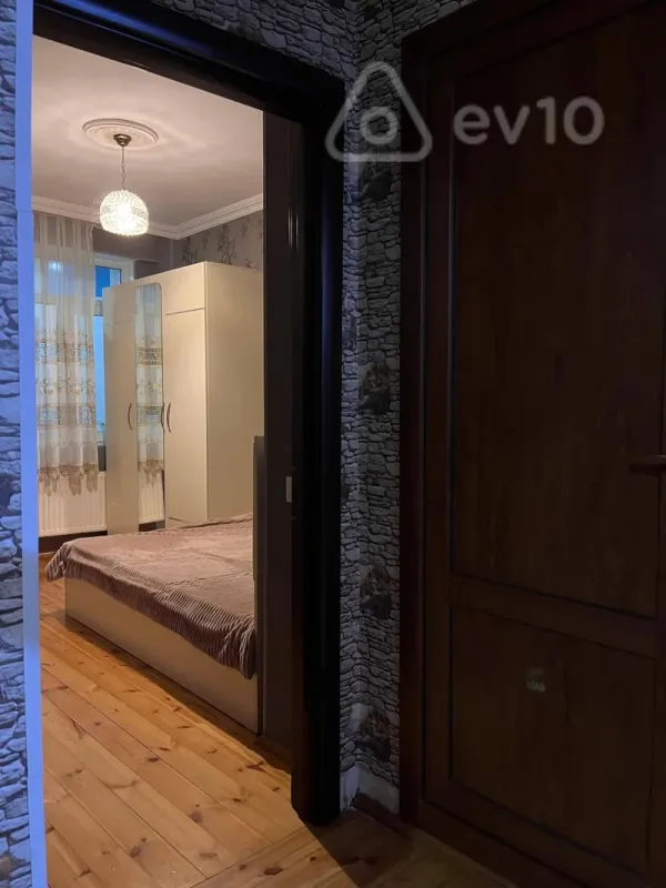Kirayə verilir 2 otaqlı yeni tikili 50 m²