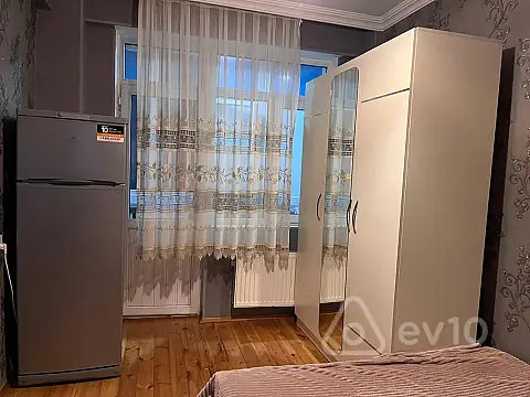 Kirayə verilir 2 otaqlı yeni tikili 50 m²