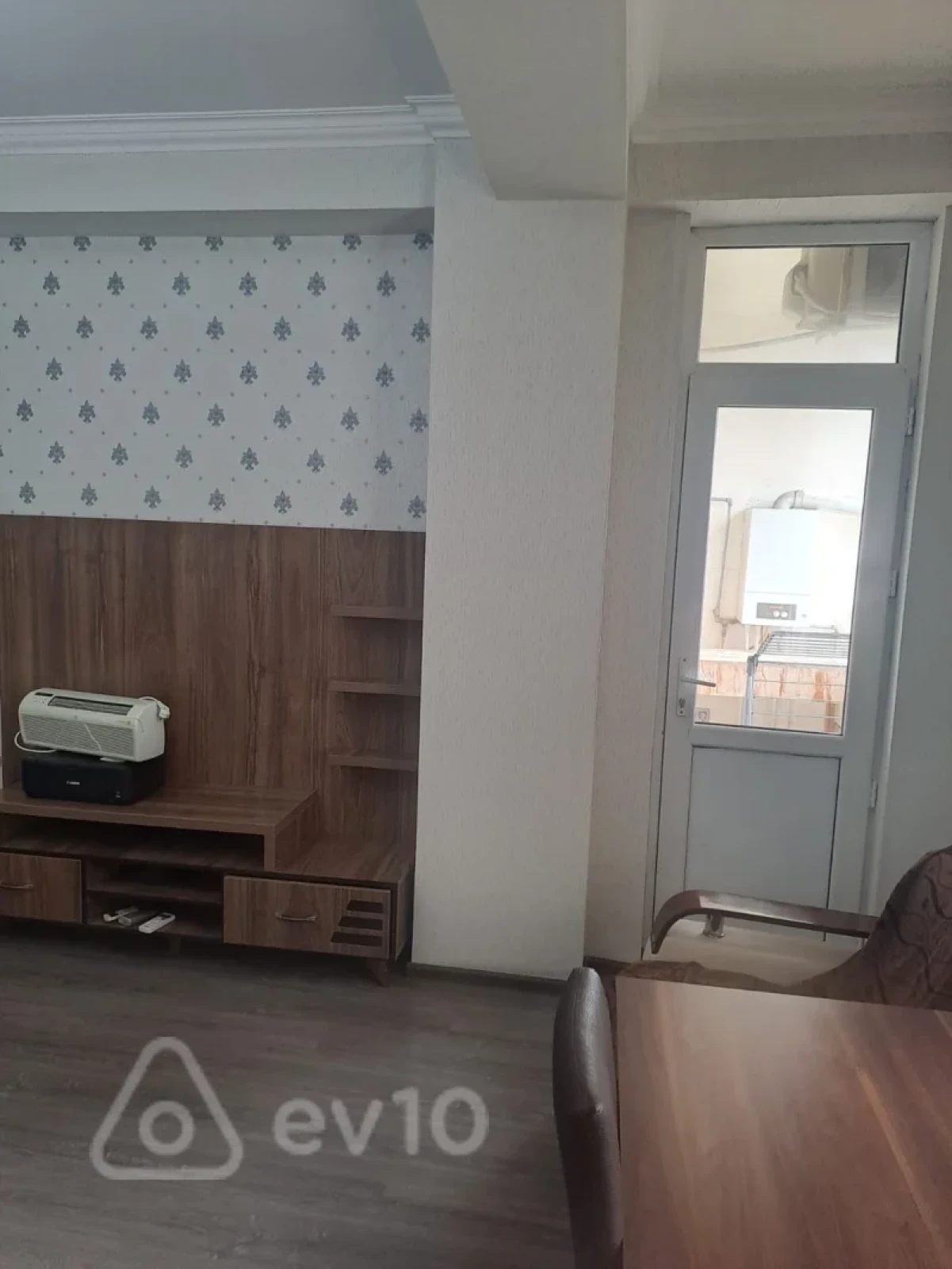 Kirayə verilir 2 otaqlı yeni tikili 74 m²