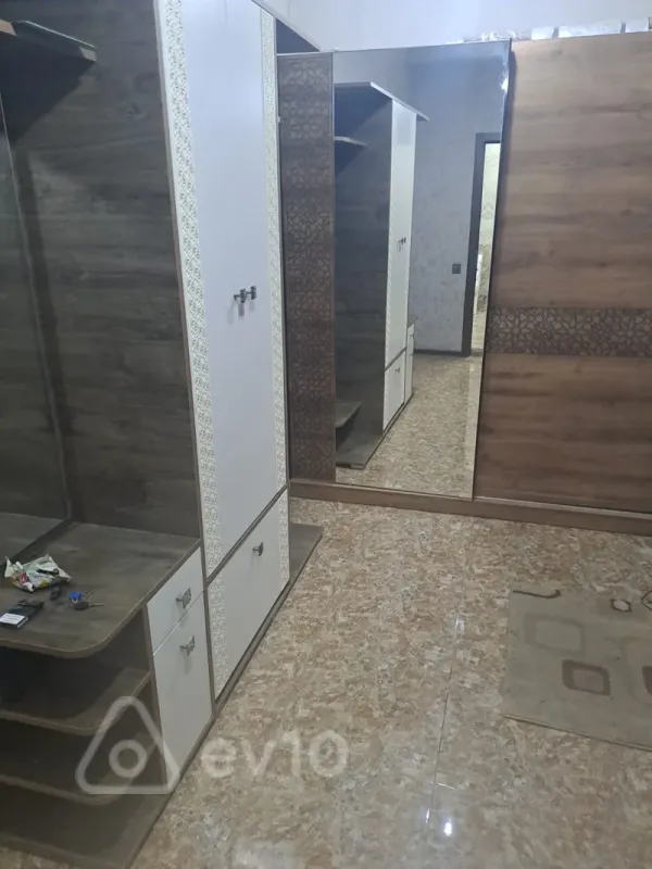 Kirayə verilir 2 otaqlı yeni tikili 74 m²