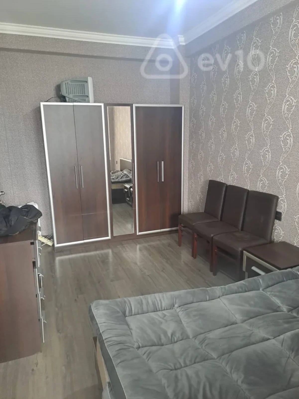 Kirayə verilir 2 otaqlı yeni tikili 74 m²