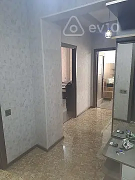 Kirayə verilir 2 otaqlı yeni tikili 74 m²