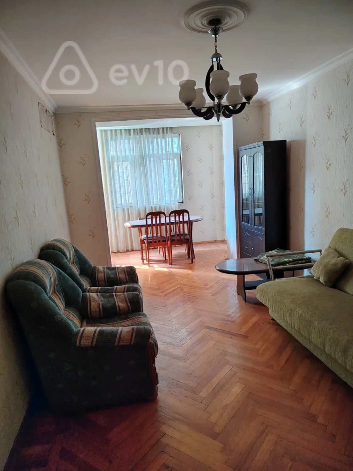 Kirayə verilir 2 otaqlı köhnə tikili 60 m²