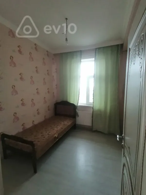 Kirayə verilir 3 otaqlı yeni tikili 77 m²