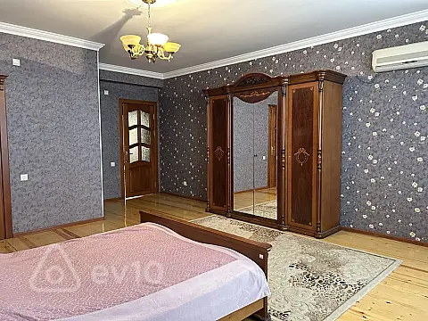 Kirayə verilir 3 otaqlı yeni tikili 170 m²