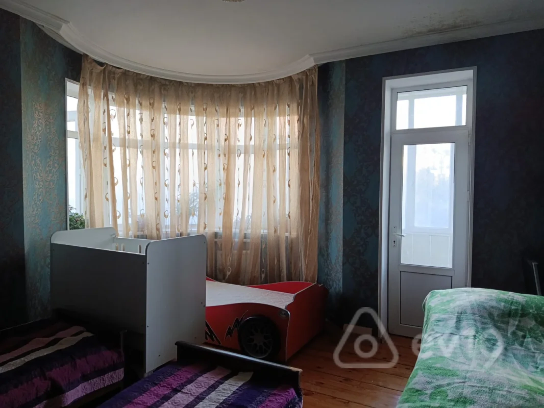 Kirayə verilir 3 otaqlı yeni tikili 142 m²