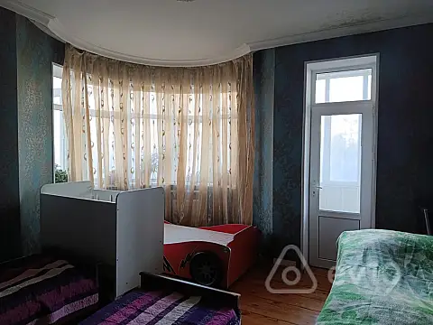 Kirayə verilir 3 otaqlı yeni tikili 142 m²