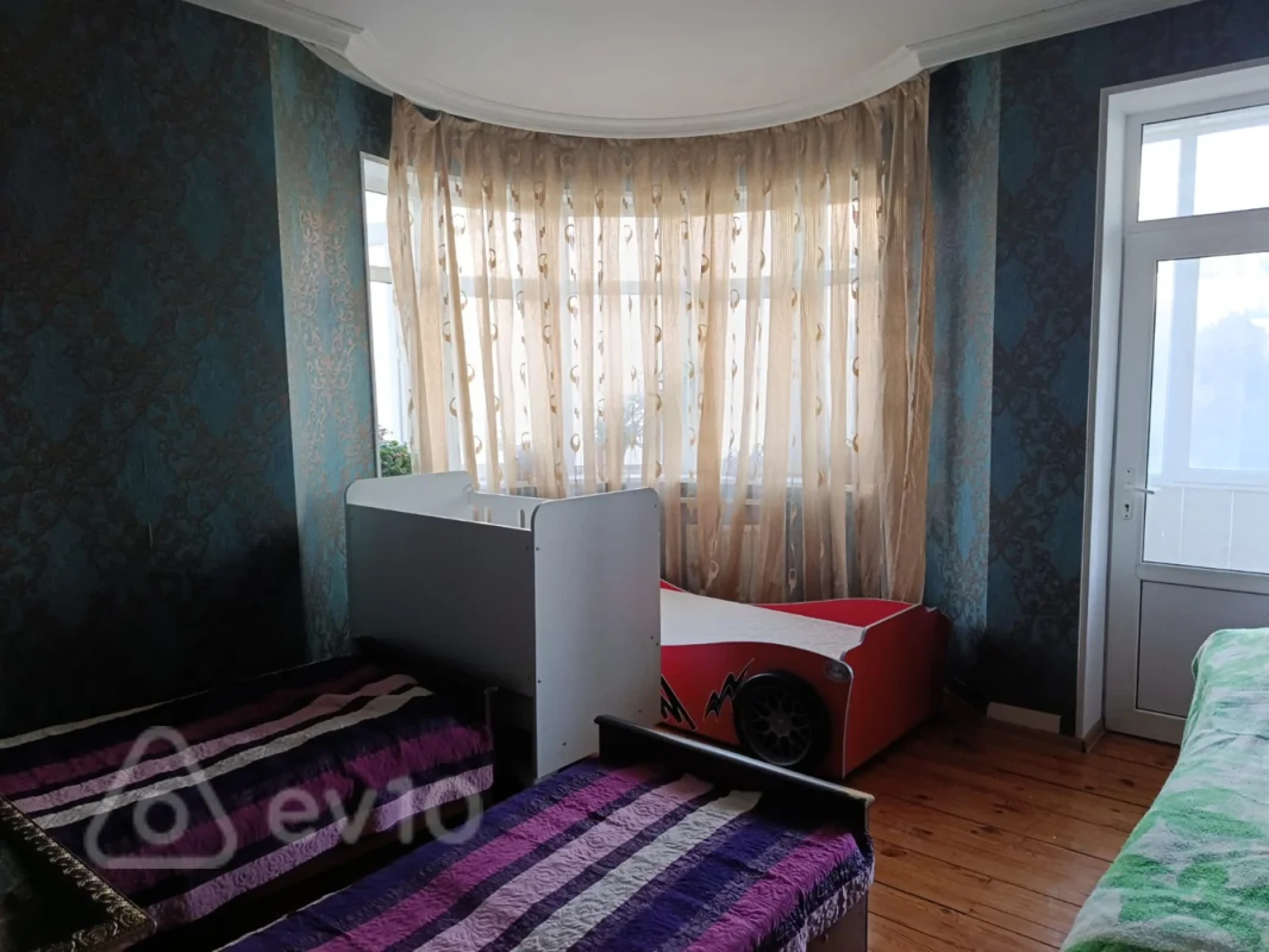 Kirayə verilir 3 otaqlı yeni tikili 142 m²