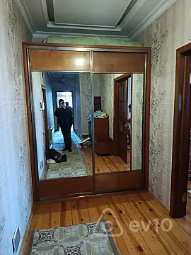 Kirayə verilir 3 otaqlı yeni tikili 142 m²