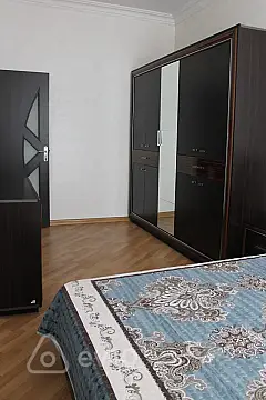 Kirayə verilir 2 otaqlı köhnə tikili 55 m²