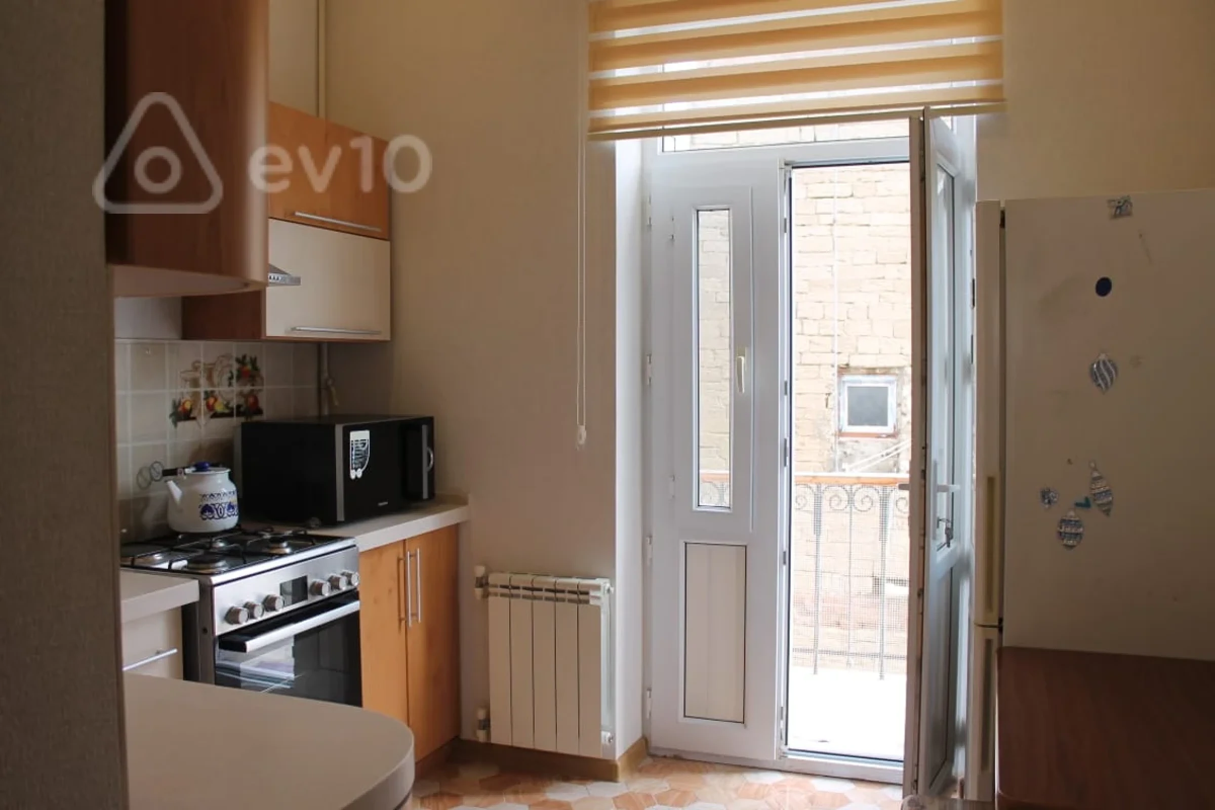 Kirayə verilir 2 otaqlı köhnə tikili 55 m²