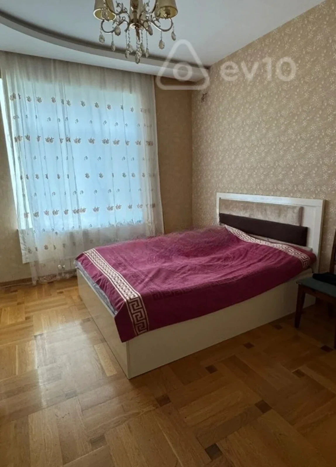 Kirayə verilir 3 otaqlı köhnə tikili 90 m²