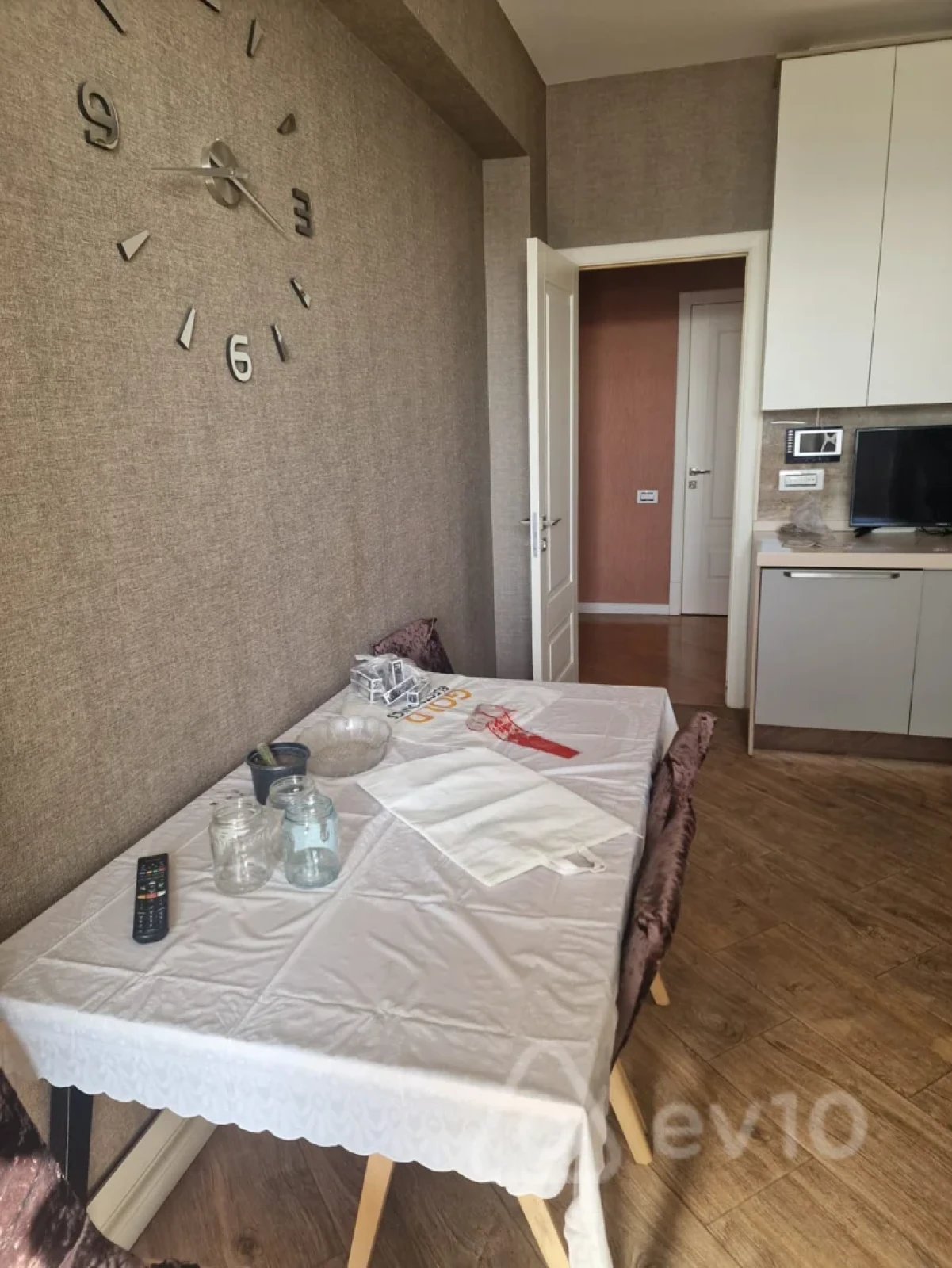 Kirayə verilir 3 otaqlı yeni tikili 130 m²