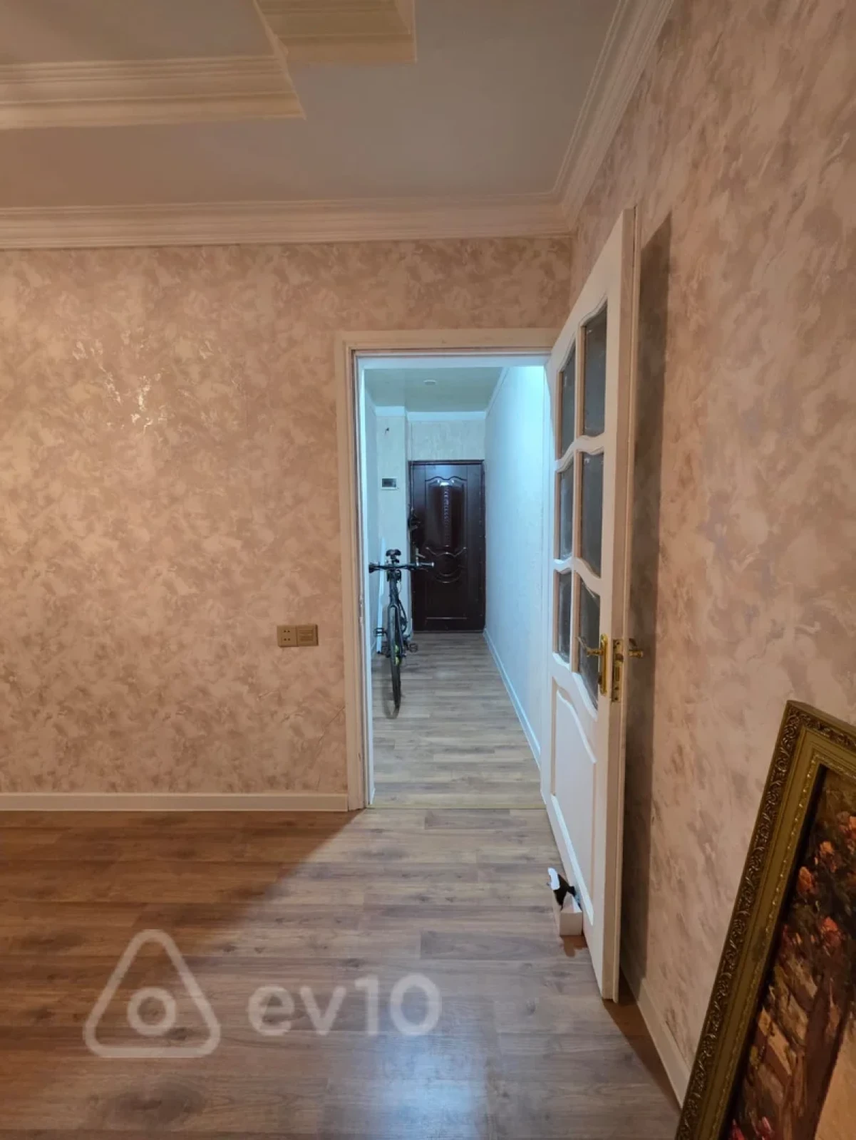 Kirayə verilir 2 otaqlı köhnə tikili 50 m²