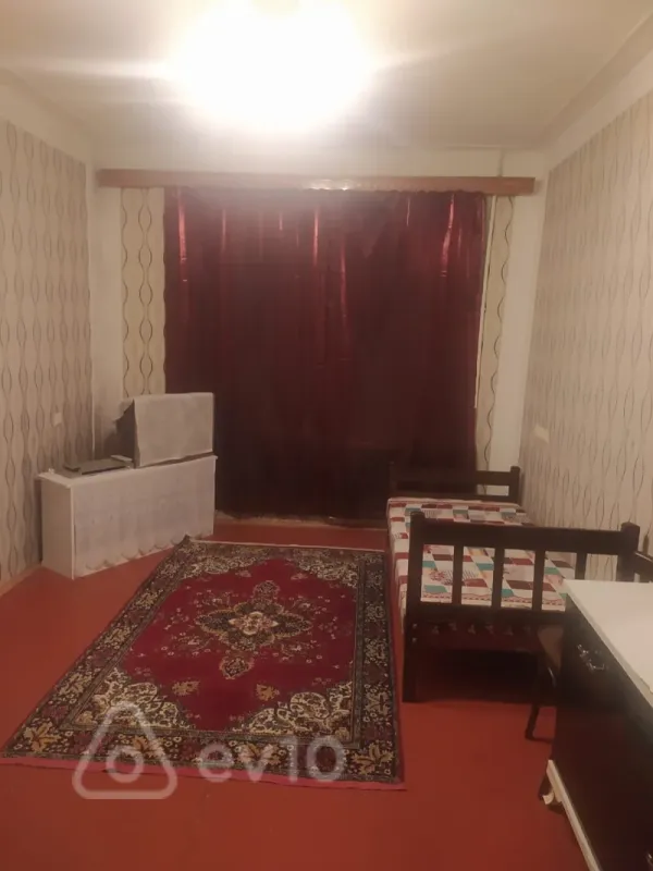 Kirayə verilir 1 otaqlı köhnə tikili 40 m²