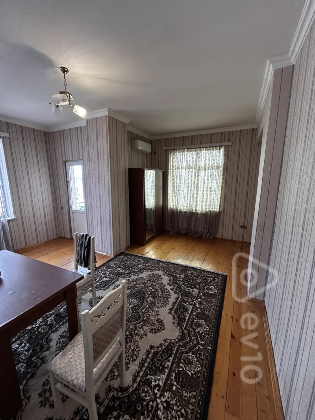 Kirayə verilir 2 otaqlı yeni tikili 80 m²