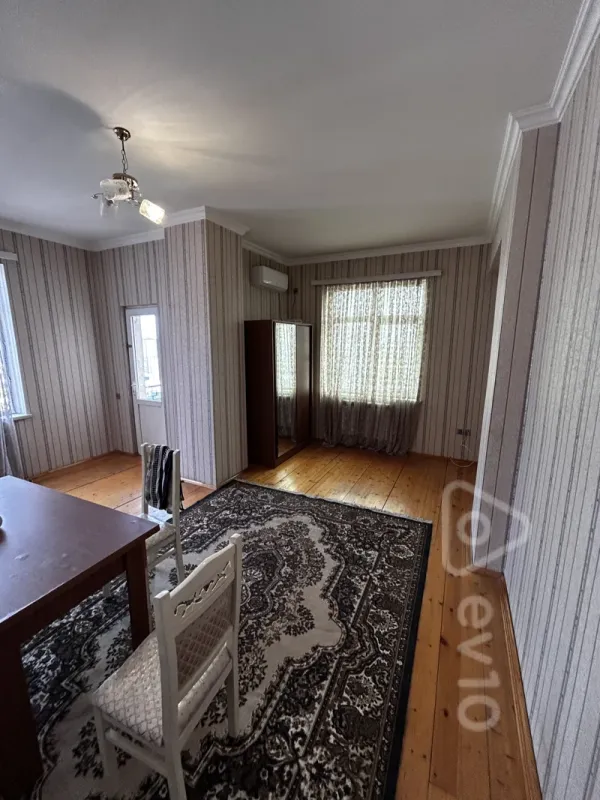 Kirayə verilir 2 otaqlı yeni tikili 80 m²