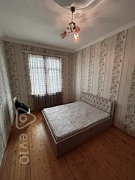 Kirayə verilir 2 otaqlı yeni tikili 80 m²