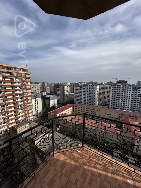 Kirayə verilir 2 otaqlı yeni tikili 80 m²