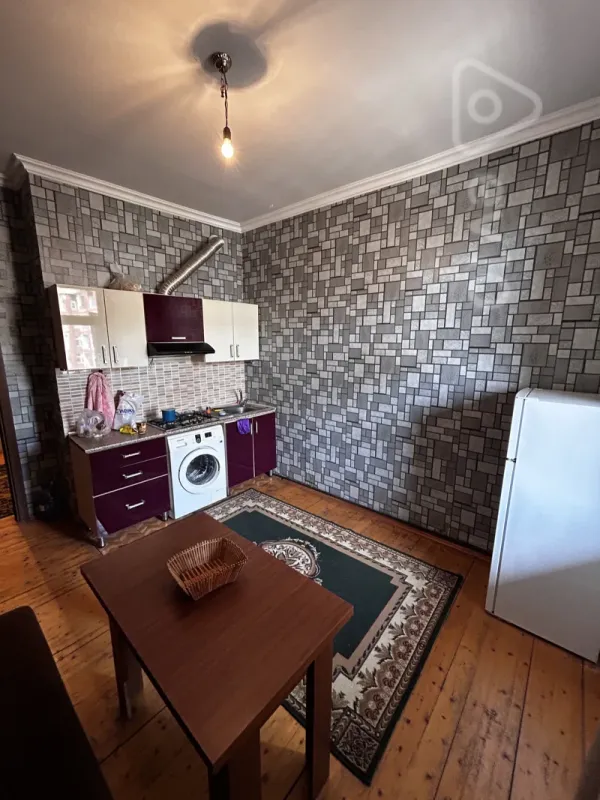 Kirayə verilir 2 otaqlı yeni tikili 80 m²