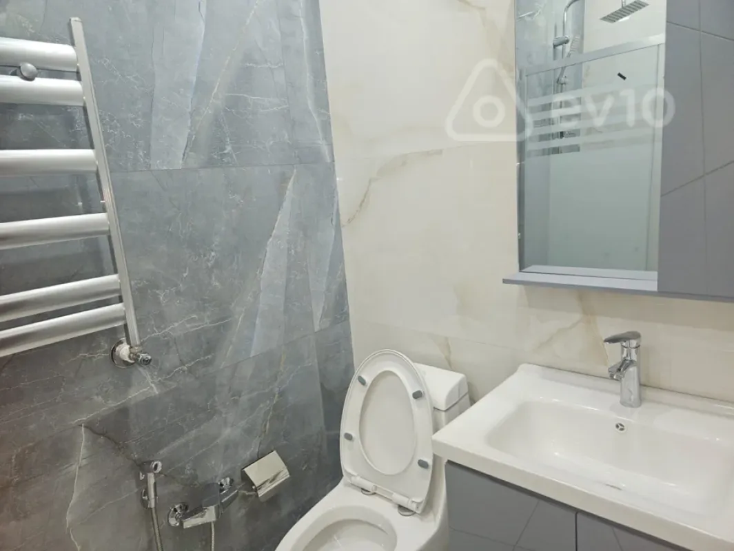 Kirayə verilir 3 otaqlı yeni tikili 75 m²