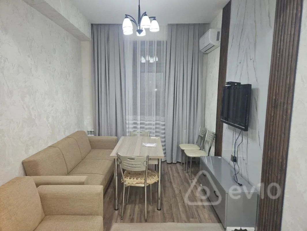 Kirayə verilir 3 otaqlı yeni tikili 75 m²