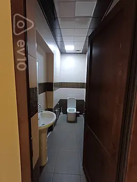Kirayə verilir 5 otaqlı ofis 180 m²