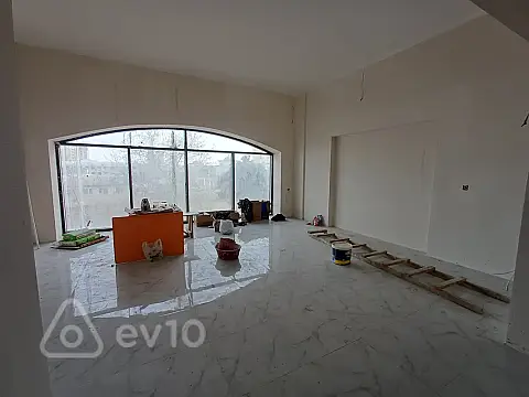 Kirayə verilir 2 otaqlı ofis 60 m²