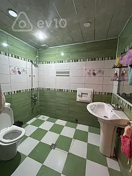 Kirayə verilir 2 otaqlı yeni tikili 72 m²