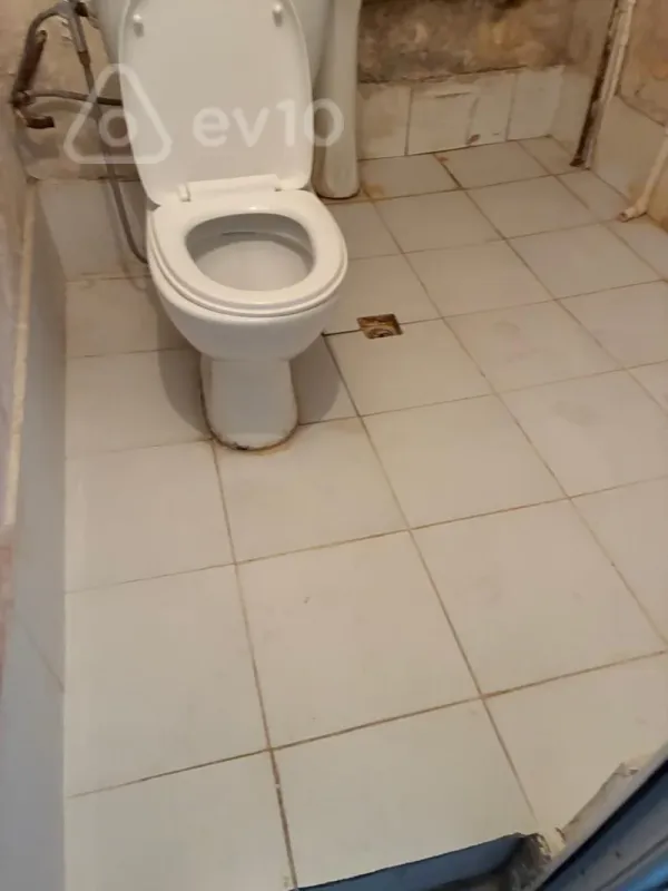Kirayə verilir 1 otaqlı köhnə tikili 40 m²