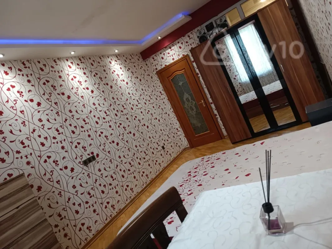 Kirayə verilir 3 otaqlı yeni tikili 96 m²