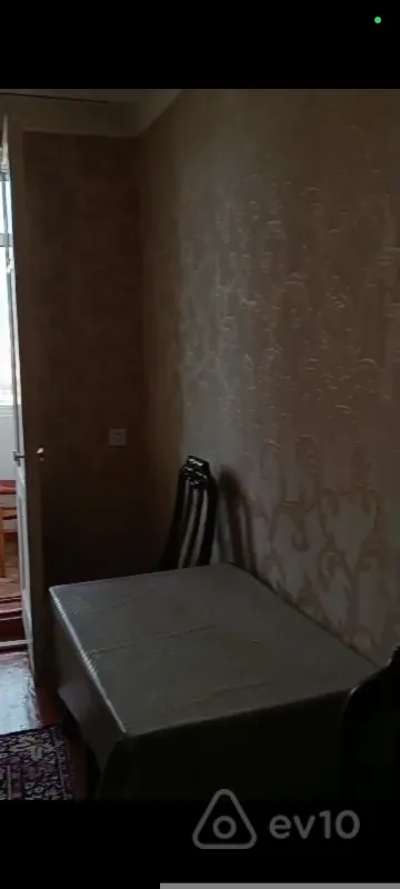 Kirayə verilir 1 otaqlı köhnə tikili 35 m²