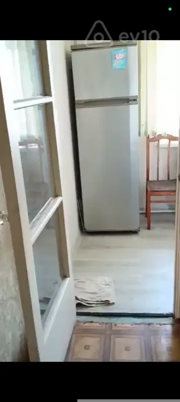 Kirayə verilir 1 otaqlı köhnə tikili 35 m²