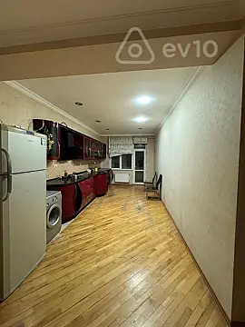 Kirayə verilir 3 otaqlı yeni tikili 170 m²