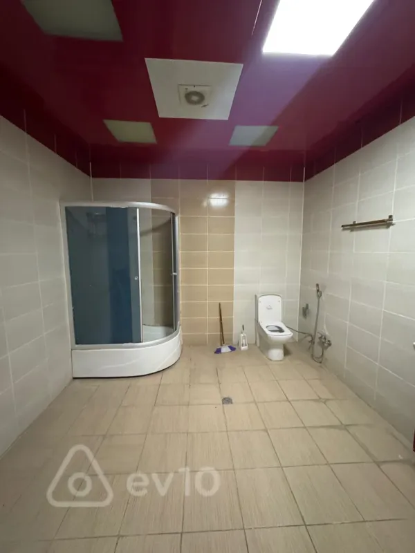 Kirayə verilir 3 otaqlı yeni tikili 170 m²