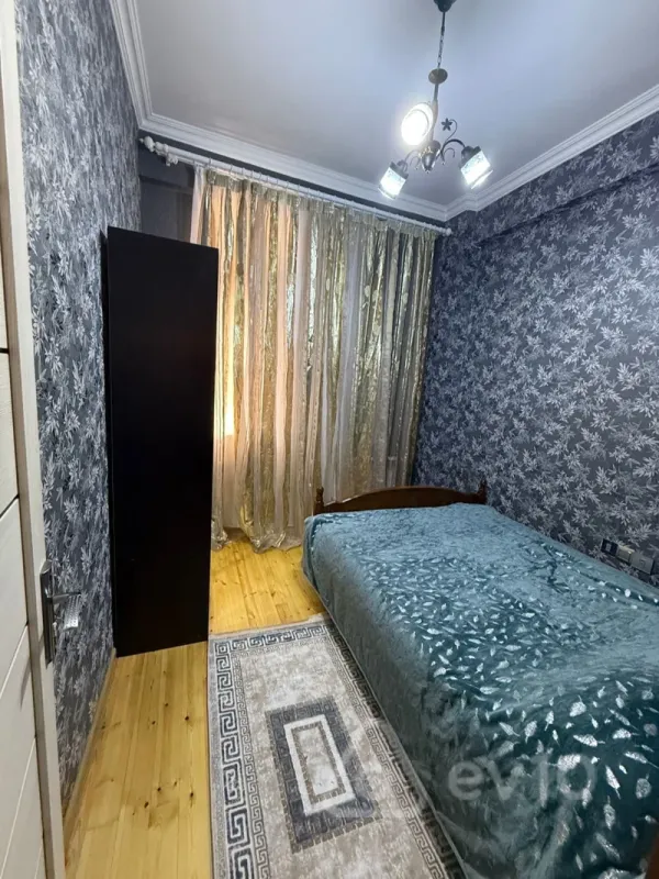 Kirayə verilir 2 otaqlı yeni tikili 50 m²