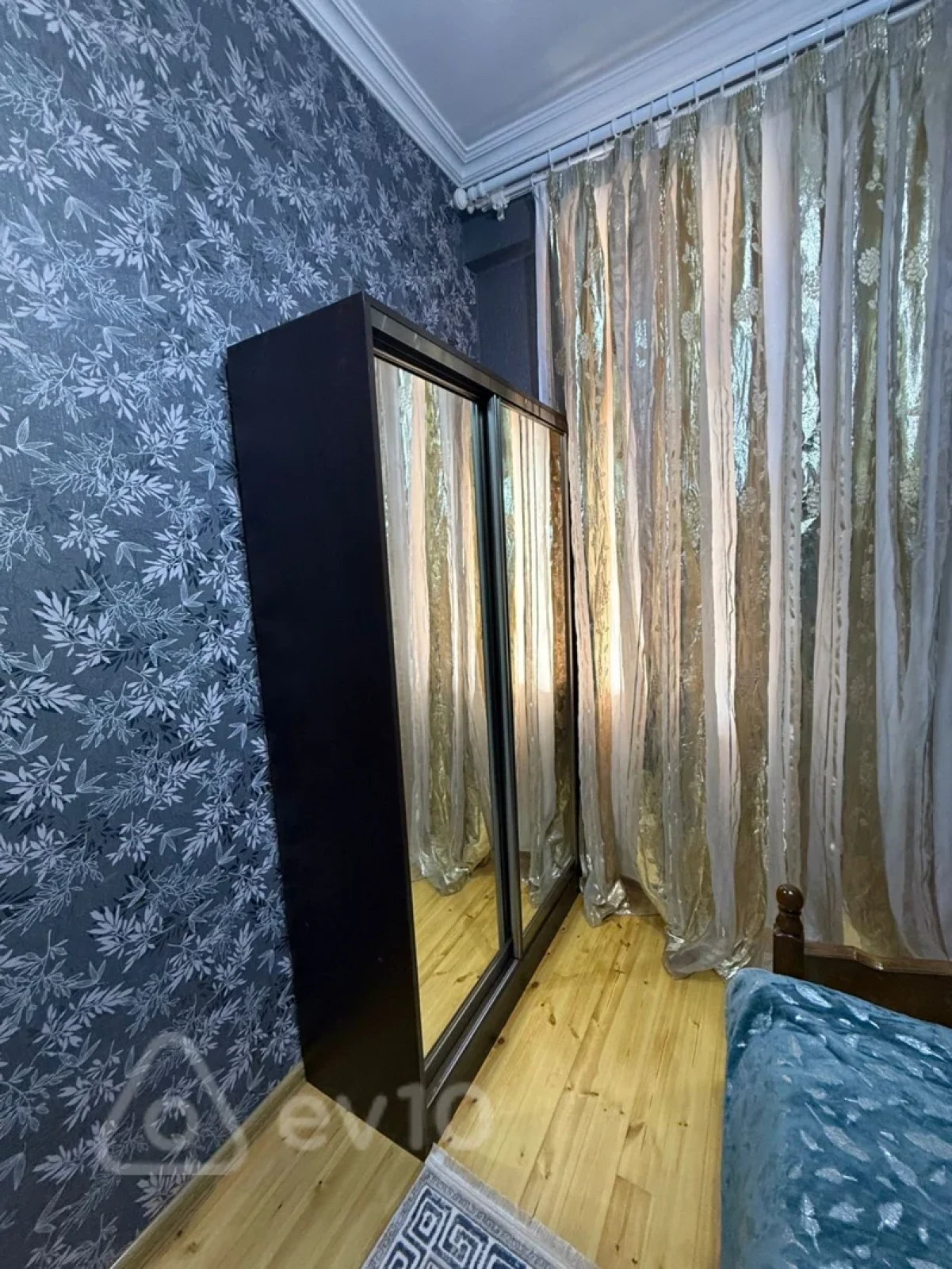 Kirayə verilir 2 otaqlı yeni tikili 50 m²