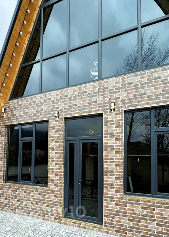 Satılır 5 otaqlı həyət evi 230 m²