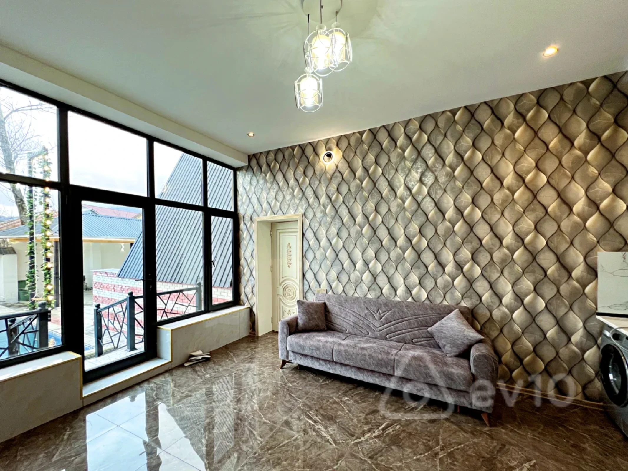 Satılır 5 otaqlı həyət evi 230 m²