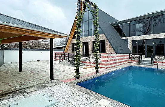 Satılır 5 otaqlı həyət evi 230 m² — Qəbələ 5 otaq 230.00 m²