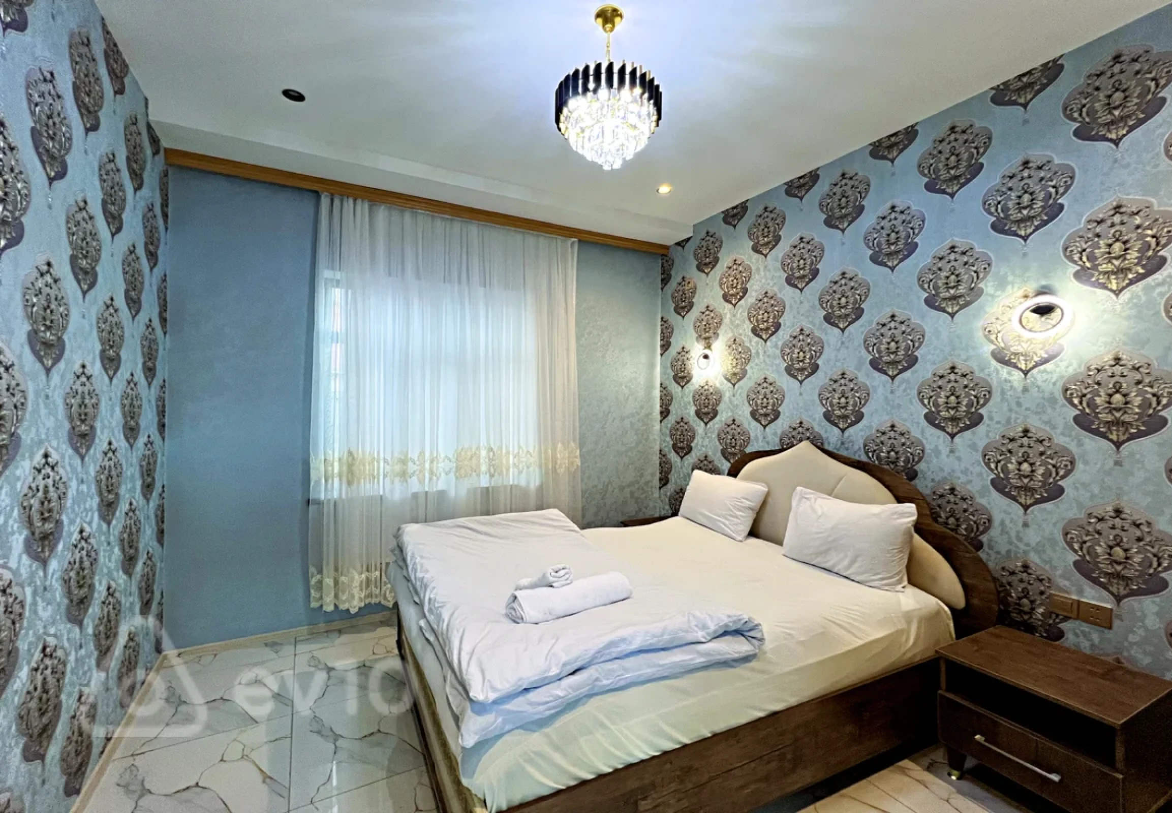 Satılır 5 otaqlı həyət evi 230 m²