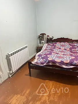 Kirayə verilir 2 otaqlı köhnə tikili 60 m²