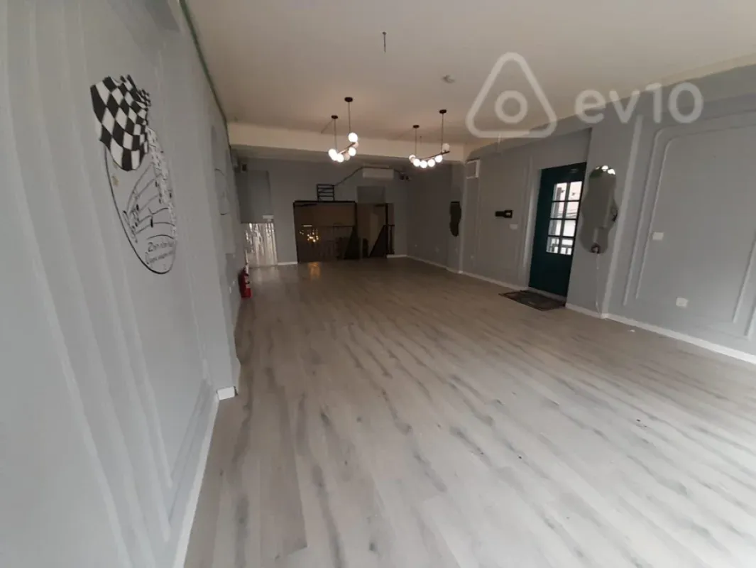 Kirayə verilir mənzil 90 m²